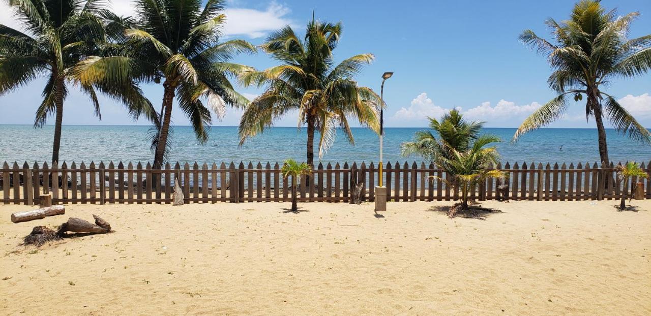 Pal'S On The Beach - Dangriga, Belize Exterior foto